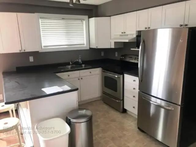 2 Bedroom Condo Edmonton AB 102339062