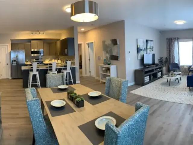 2 Bedroom Condo Edmonton AB 102366338