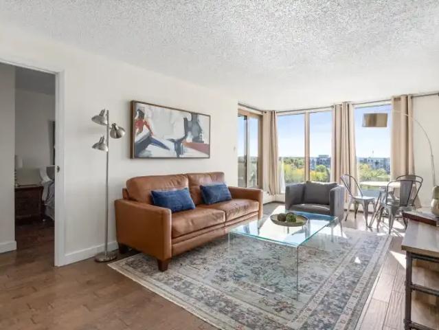 2 Bedroom Condo Edmonton AB 102752447