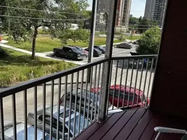 2 Bedroom Condo Edmonton AB LS101725288