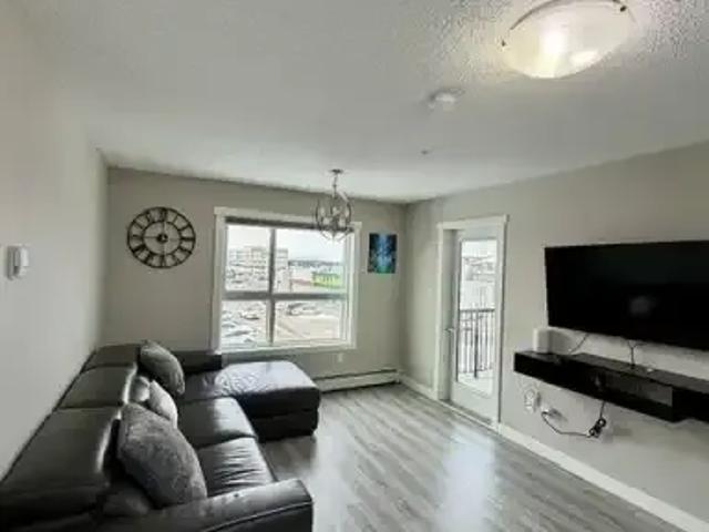 2 Bedroom Condo Edmonton AB LS102243092