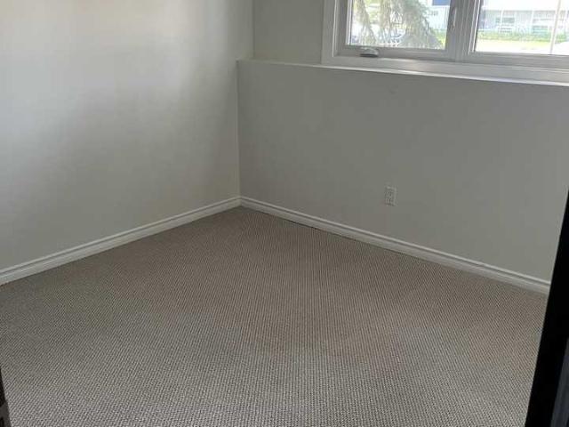 2 Bedroom Condo for Rent at 1939 1939 33 St Sw, Calgary, AB T3E 2S6 Killarney