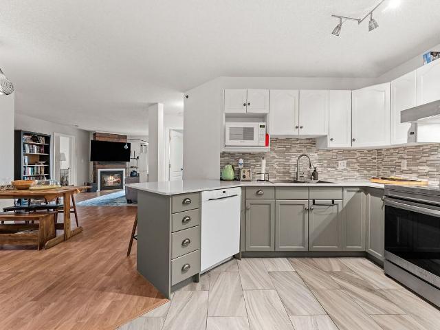 2 Bedroom Condo for Rent at 9640 105 St Nw, Edmonton, AB T5K 0Z7 Rossdale