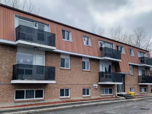 2 Bedroom Condo Ottawa ON 103243608