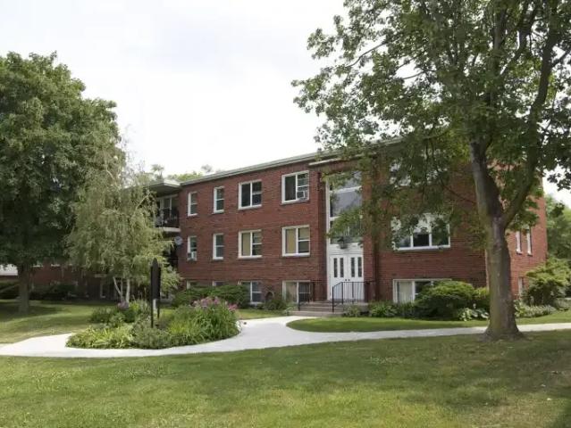 2 Bedroom Condo London ON 102846851