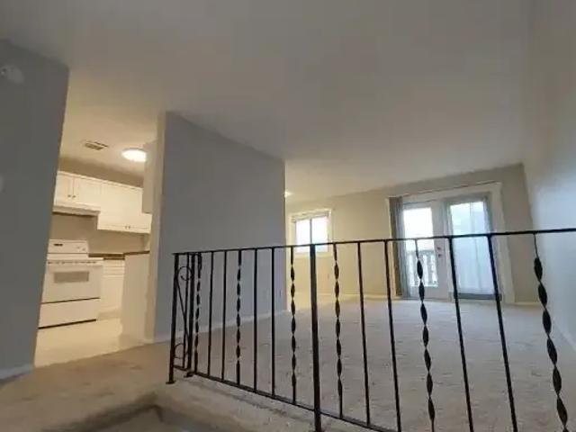 2 Bedroom Condo Lethbridge AB LS102915085
