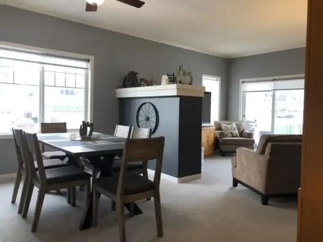 2 Bedroom Condo Sherwood Park AB 103215598