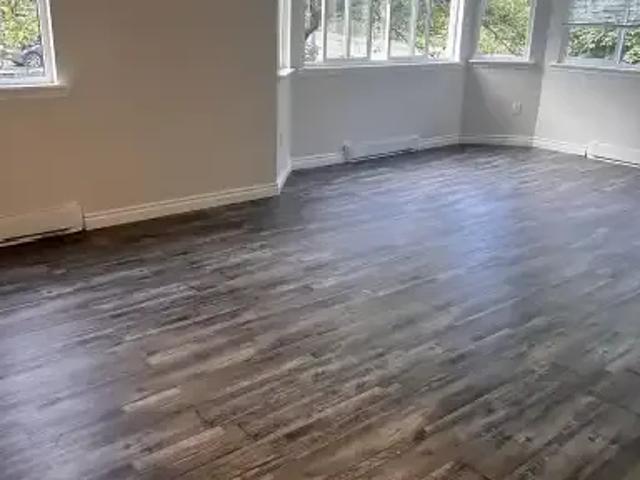 2 Bedroom Condo Surrey BC LS103091363