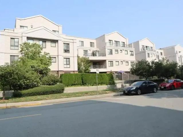 2 Bedroom Condo Port Coquitlam BC 105198590