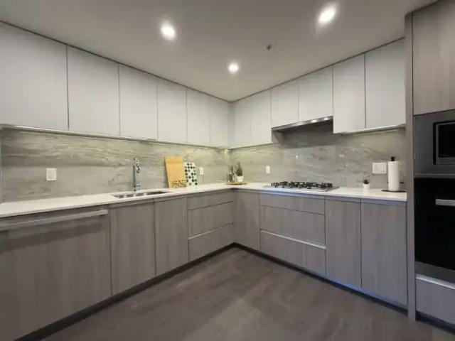 2 Bedroom Condo Richmond BC 98018976
