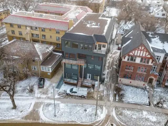 2 Bedroom Condo Winnipeg MB 101015562