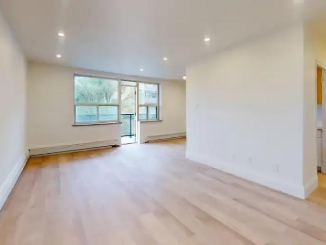 2 Bedroom Condo Toronto ON 94150709