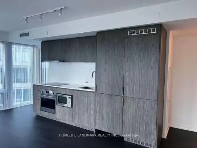 2 Bedroom Condo Toronto ON 102847148