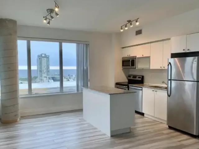 2 Bedroom Condo Toronto ON 103322515
