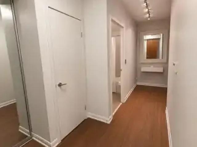 2 Bedroom Condo Toronto ON 104753747