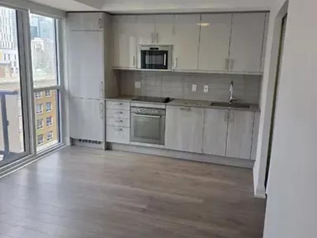 2 Bedroom Condo Toronto ON LS90594733