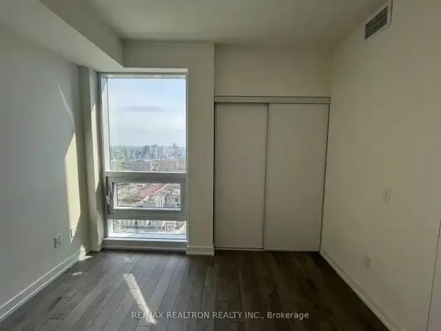 2 Bedroom Condo Toronto ON LS91488078