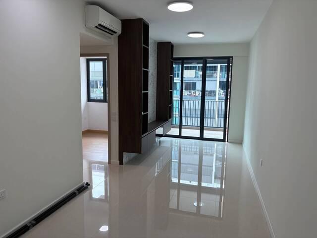 2 Bedroom Condo @ Treasure @ Tampines! NO AGENT FEE!