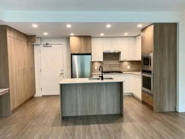 2 Bedroom Condo Victoria BC 104362735