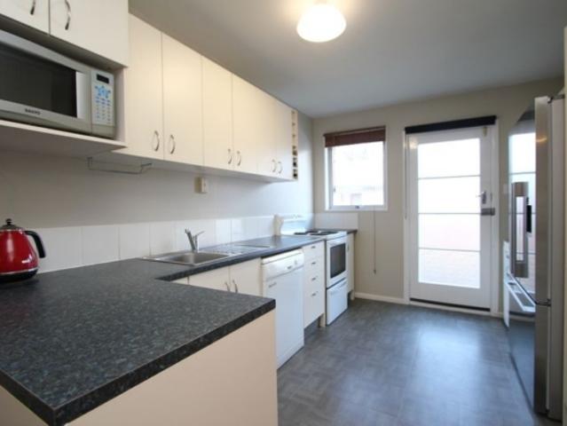 2 Bedroom Convenient location Addington