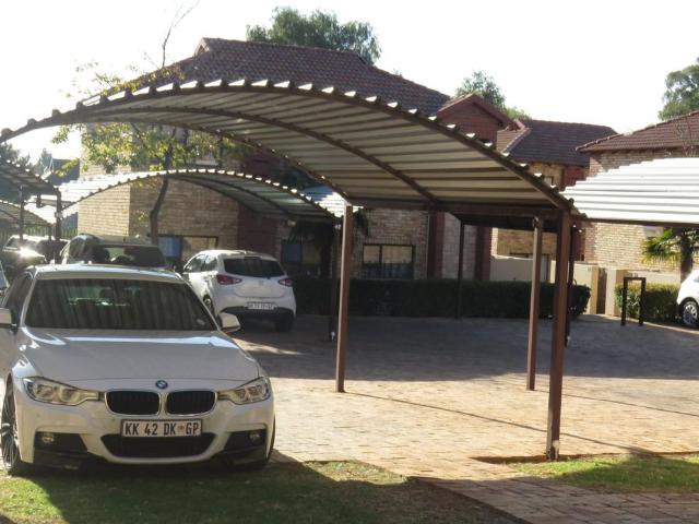 2 Bedroom cluster to rent in Fourways, Sandton