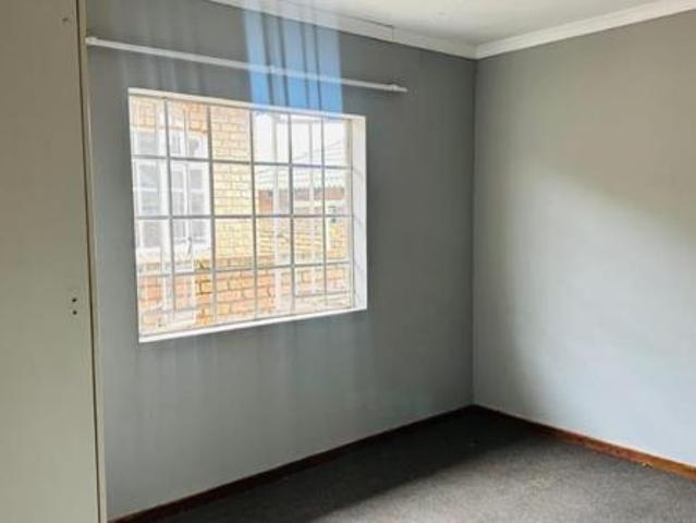 2 Bedroom Cluster in Witbank Central