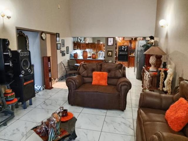 2 Bedroom Cluster in Bela Warmbaths
