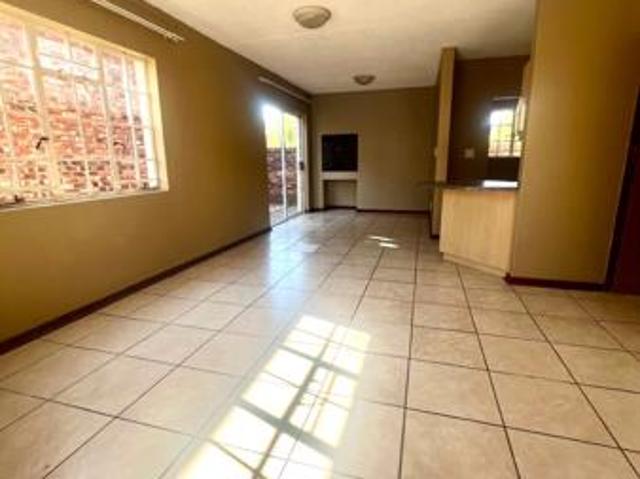 2 Bedroom Cluster in Doringkruin