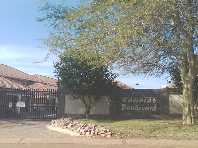 2 Bedroom Cluster in Heatherview