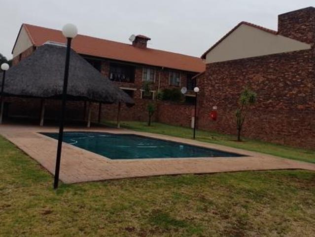 2 Bedroom Cluster in Magalieskruin