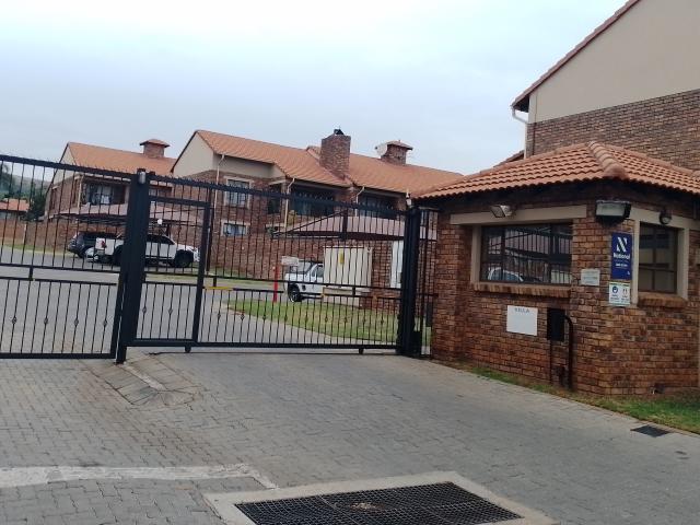 2 Bedroom Cluster in Magalieskruin