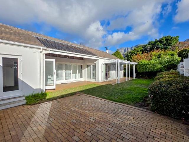 2 Bedroom Cluster in Rondebosch