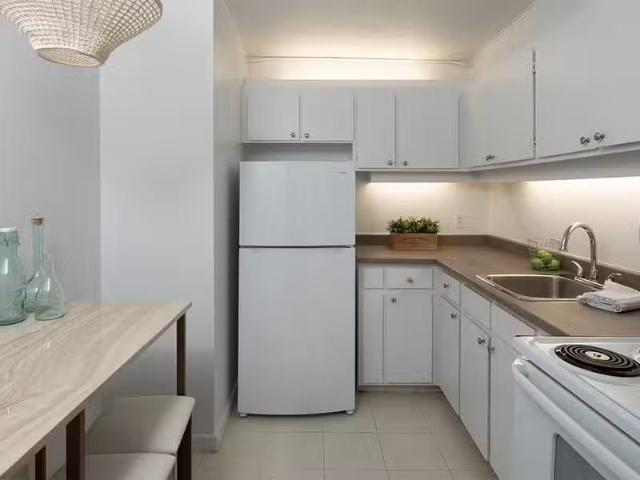 2 Bedroom A Le 700 St Joseph