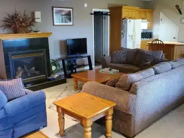 2 Bedroom Apartment Medicine Hat AB 104535551