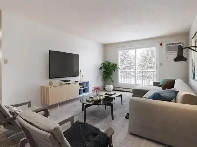 2 Bedroom Apartment Medicine Hat AB 105184809
