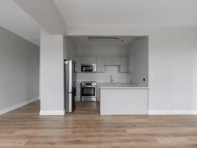 2 Bedroom Apartment Midland ON 104598251