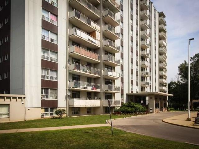 2 Bedroom Apartment Mississauga ON LS96585828