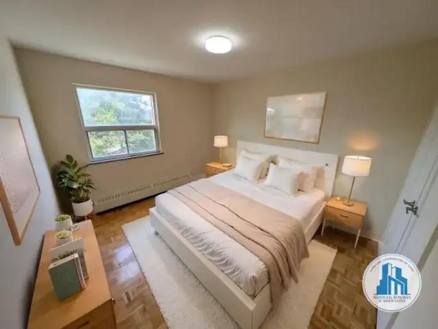 2 Bedroom Apartment Mississauga ON 102715336