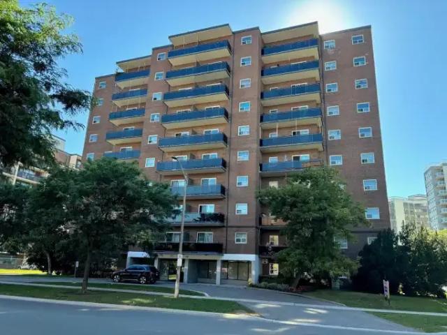 2 Bedroom Apartment Mississauga ON 104841623