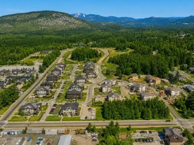 2 Bedroom Apartment Mont QC 104711094