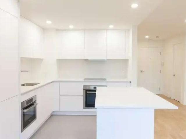 2 Bedroom Apartment Montreal QC 103878553