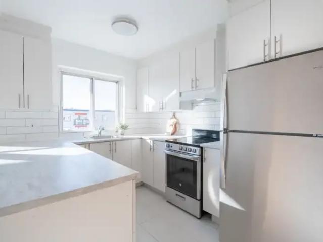 2 Bedroom Apartment Montreal QC 104106129