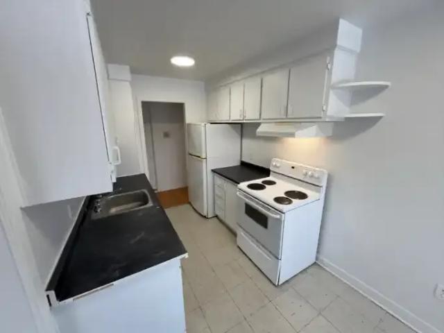 2 Bedroom Apartment Montreal QC 104753446