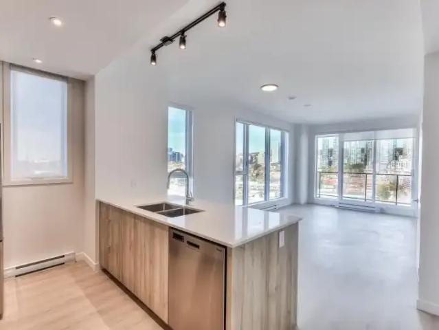 2 Bedroom Apartment Montreal QC 95394457