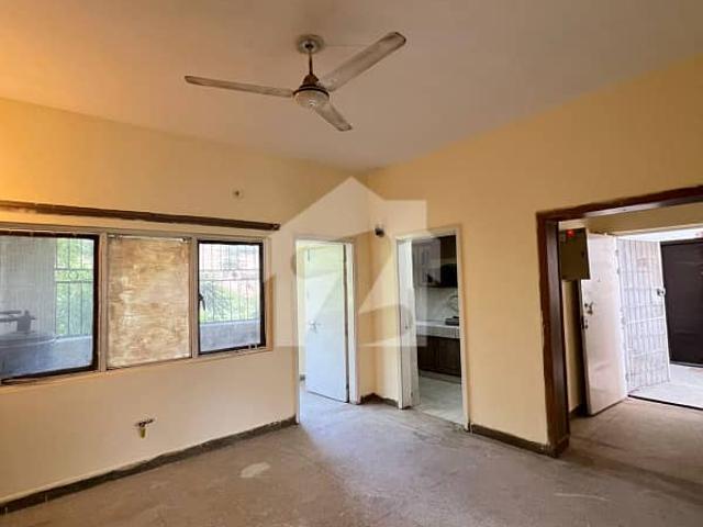 2 Bedroom Apartment Neat & Clean Environment