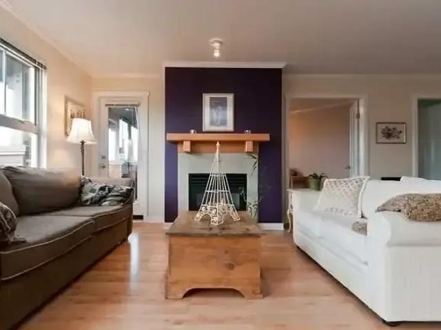2 Bedroom Apartment New Westminster BC 102752315