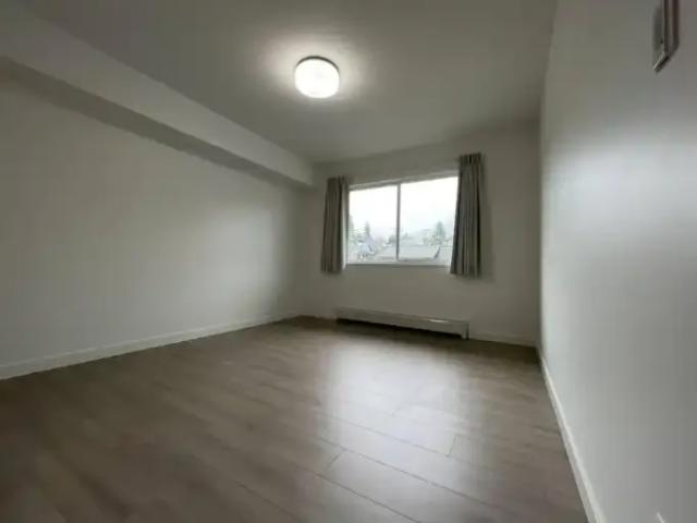 2 Bedroom Apartment New Westminster BC 103215606