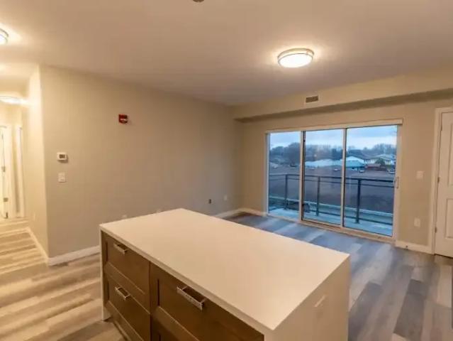 2 Bedroom Apartment Niagara Falls ON 100007066