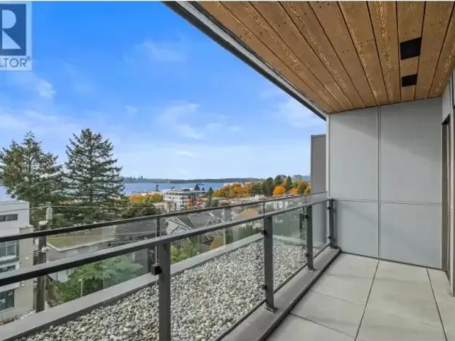2 Bedroom Apartment North Vancouver BC 102883635
