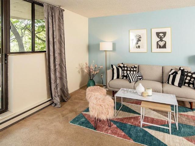 2 Bedroom Apartment Ottawa ON 98311306
